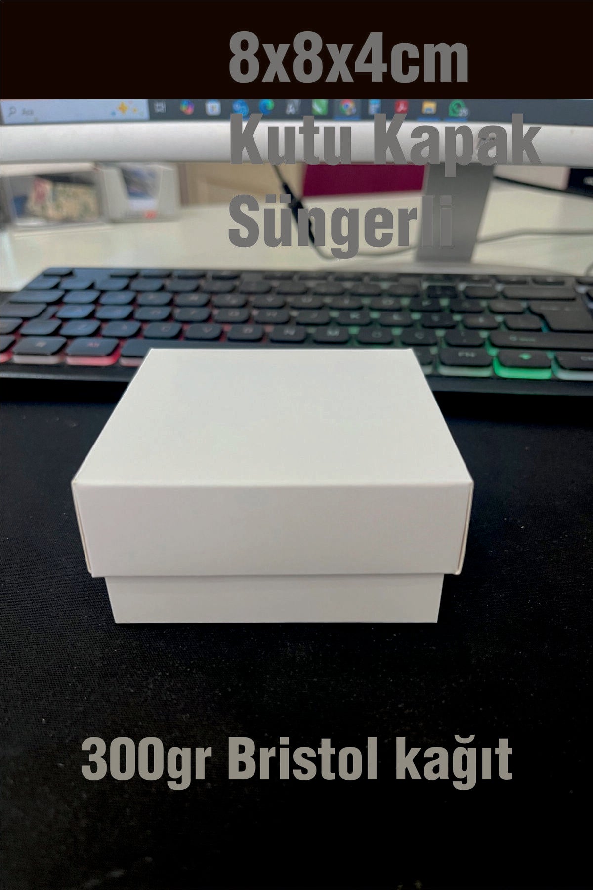 Saf Beyaz Süngerli Takı Kutusu 8x8x4 cm (24 Adet)