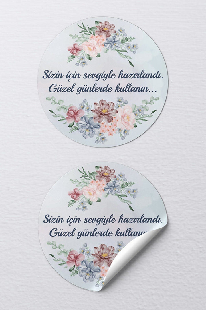 Sevgiyle Hazırlandı Kuşe Çıkartma Etiketi